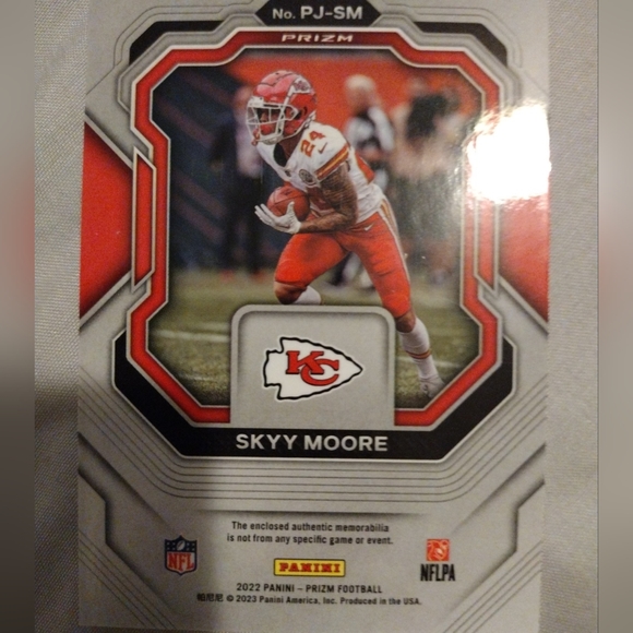 Sky Moore ROOKIE PATCH 2022 PANINI PRIZM - Picture 2 of 2